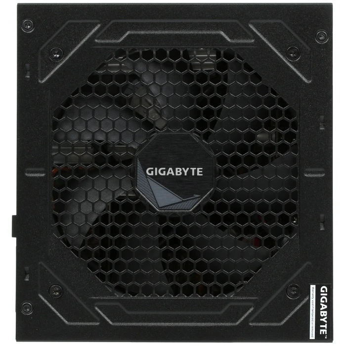 Блок питания GIGABYTE UD750GM черный, GP-UD750GM