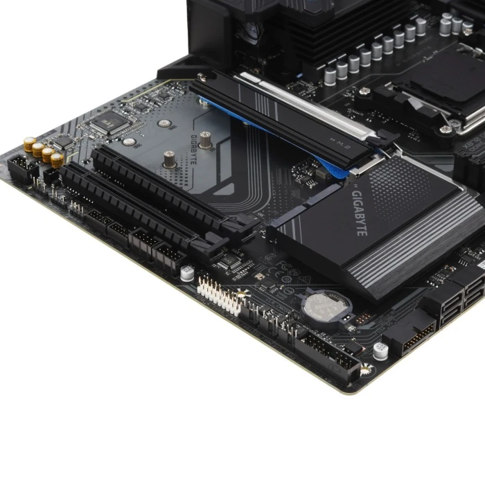 Мат. плата GIGABYTE X870 GAMING WIFI6, AM5