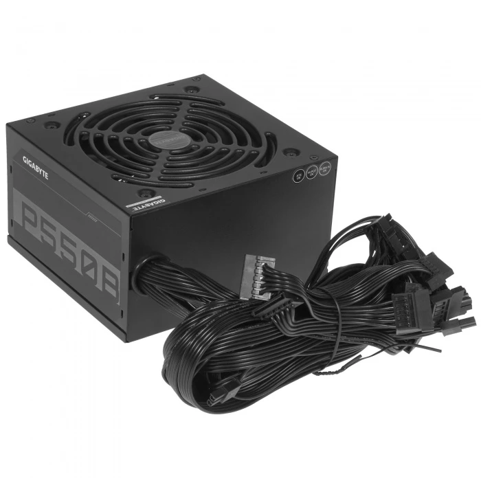 Блок питания GIGABYTE P550B черный, 28200-P550B-1EUR